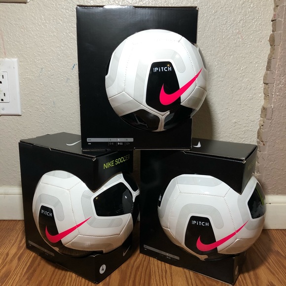 nike pitch soccer ball size 4